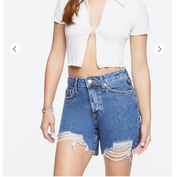 Forever‎ 21 sz 28 blue distressed Mom Shorts NWT - Picture 1 of 11